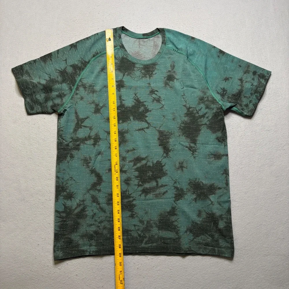 Lululemon Shirt Mens XL Green Metal Vent Tech Tie Dye Short Sleeve Athletic‎